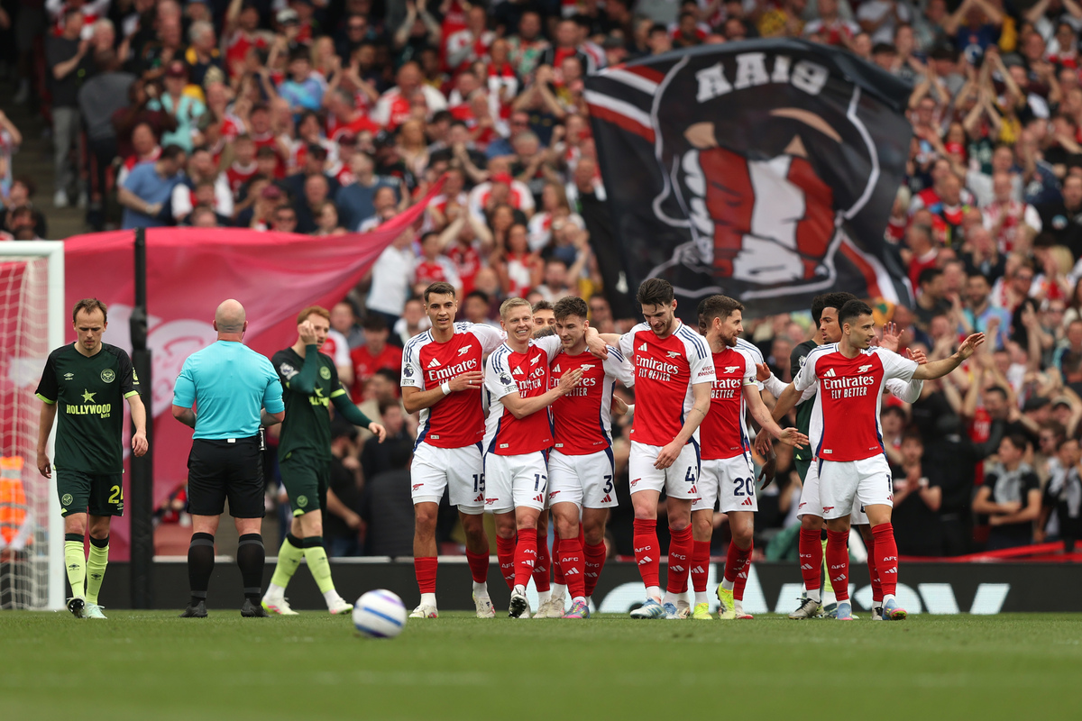 埃孔：尼日利亚足协结清欠款，全队团结一心备战比赛（埃孔：尼日利亚足协已结清欠薪，球队同心备战）