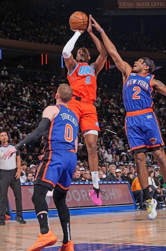 TA：阿韦洛亚在阿隆索替代者名单中；克洛普对在红牛工作满意（TA：阿韦洛亚被列为阿隆索接班候选；克洛普对红牛工作感到满意）