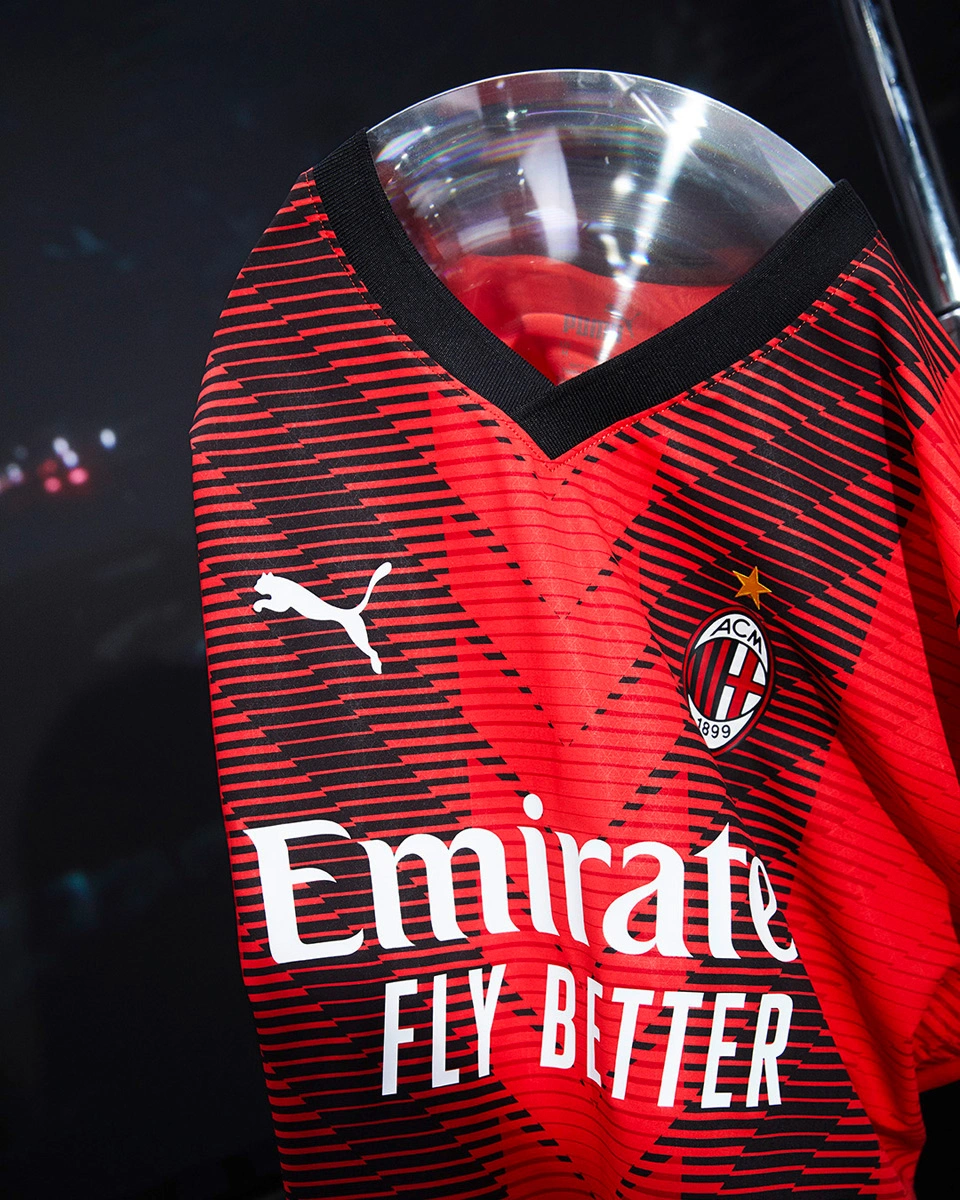 记者：于帕与拜仁的续约仍在谈判中，有可能在年底前做出决定（记者称：拜仁与于帕续约谈判仍在进行，或将在年底前定论）