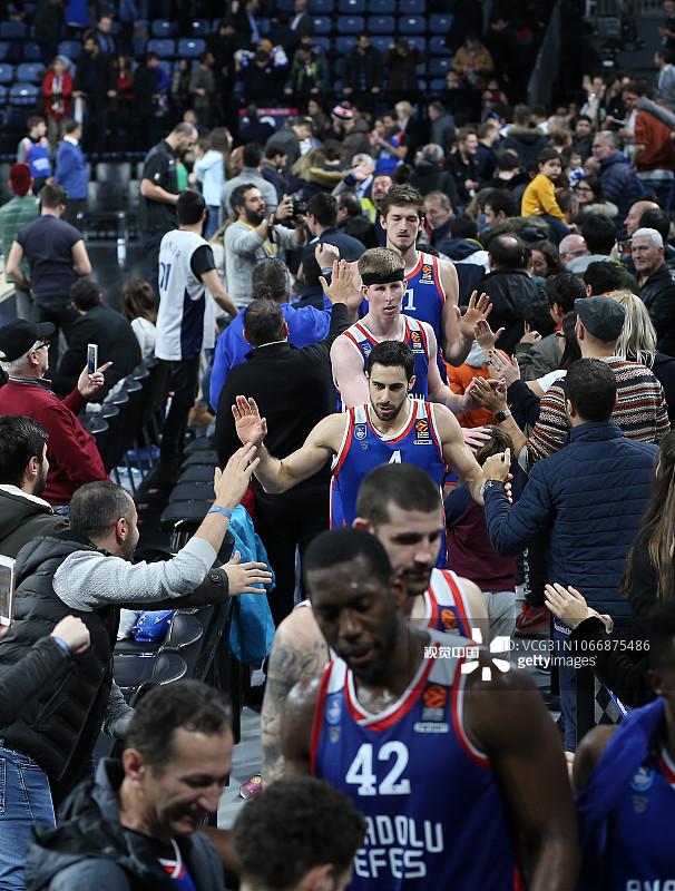 斯洛特：基耶萨生病了，加克波踢利兹联伤了将缺席几周（斯洛特：基耶萨生病缺阵，加克波战利兹联受伤将休战数周）