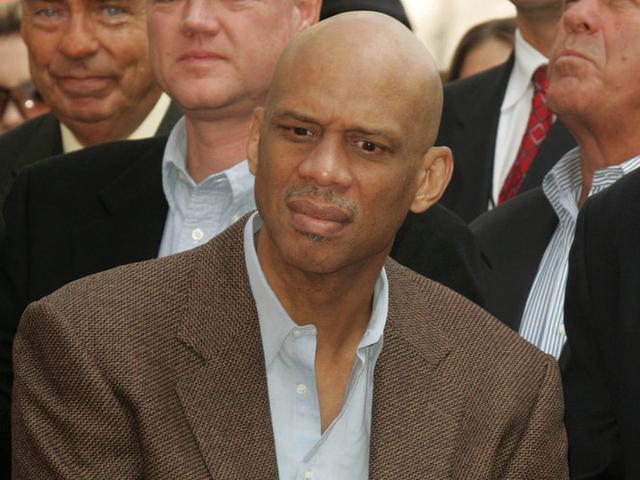 意大利杯尤文2-0乌迪内斯晋级，乔纳森-戴维、洛卡特利建功（意杯尤文2-0淘汰乌迪内斯，乔纳森-戴维与洛卡特利破门）