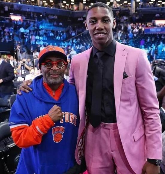 本世纪五大联赛参与百球最快TOP10：C罗70场第1，苏牙71场第2（本世纪五大联赛百球参与速度前十：C罗70场居首，苏亚雷斯71场次席）