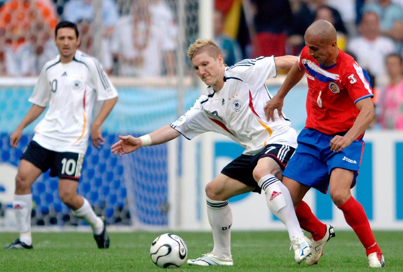 拉比奥出战的4场意甲米兰不败仅丢1球，缺阵7场仅3胜且丢8球（拉比奥在阵的4轮意甲米兰不败仅失1球，缺席7战仅取3胜并丢8球）