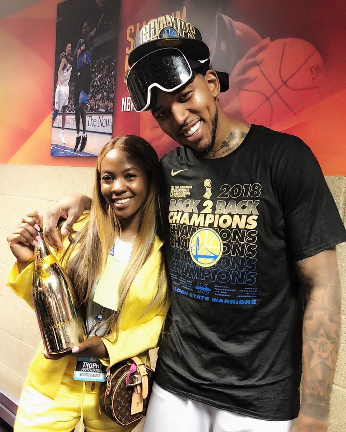 记者：拜仁将于明年一月开始与凯恩谈续约（消息称，拜仁将于明年1月启动与凯恩的续约谈判）