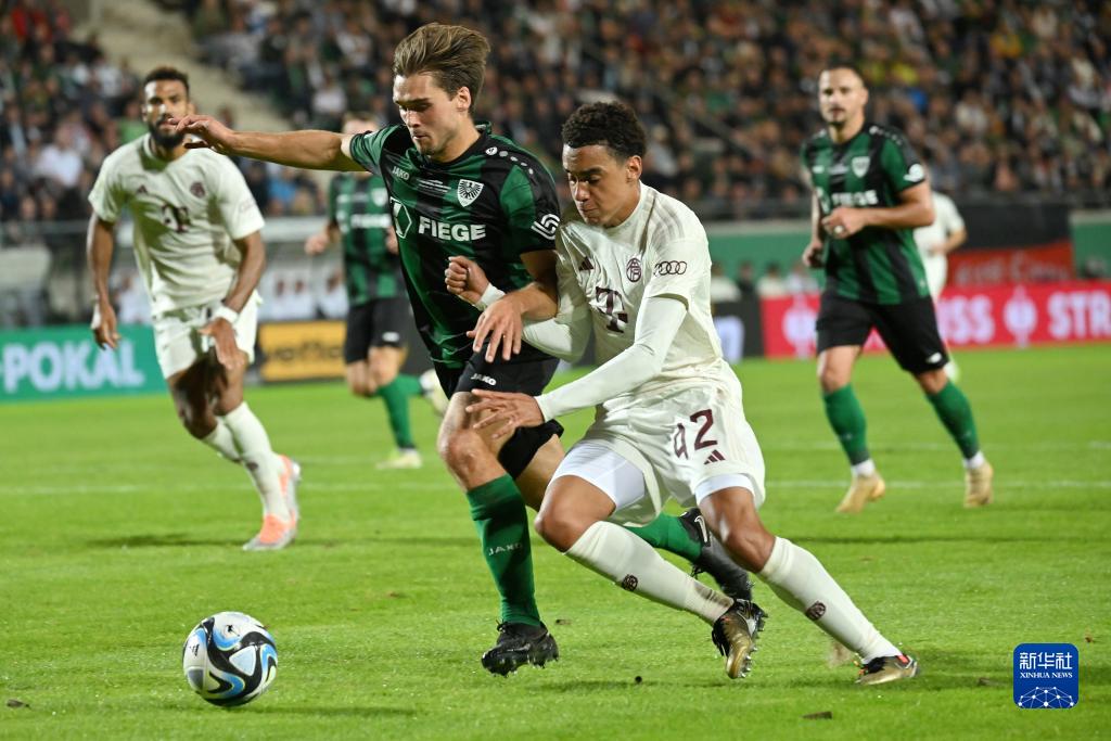 巅峰对决，阿森纳、拜仁欧冠均四战全胜，下一轮直接交手（阿森纳与拜仁欧冠四连胜 下轮直接碰面）