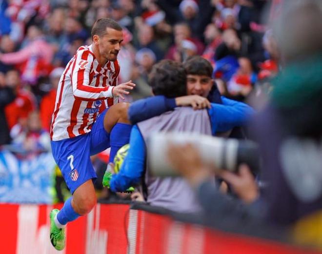 王钰栋新经纪公司：曾代理莱万、拜尔，旗下球员多在德国、瑞士踢球（王钰栋签约新经纪公司：曾服务莱万、拜尔，客户多活跃于德国与瑞士赛场）