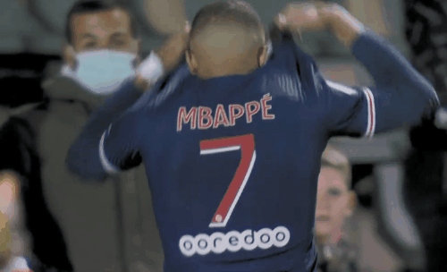 乌拉圭历史第三人，巴尔韦德达成欧冠70场里程碑（巴尔韦德欧冠出场达70场，跻身乌拉圭史上第三人）