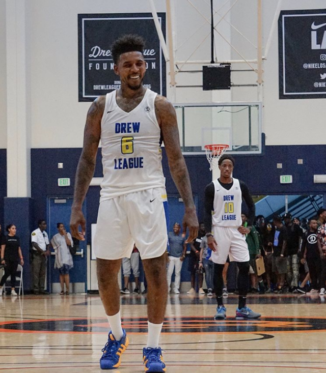 TA：并不能说意大利缺少天才，而是缺少培育球员的土壤（TA：意大利不乏天才，匮乏的是孕育球员的土壤）