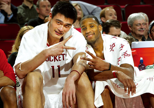 67032人，横滨水手vs利物浦上座人数创J联赛球队主场纪录（横滨水手战利物浦吸引67032名观众，刷新J联赛俱乐部主场上座纪录）