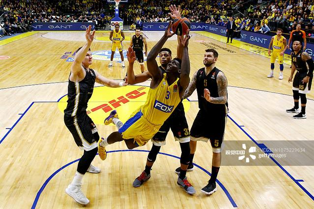 勒布朗·詹姆斯连续得分上双场次定格在1297场！NBA历史第一（詹姆斯连续得分上双纪录定格1297场，NBA历史第一）