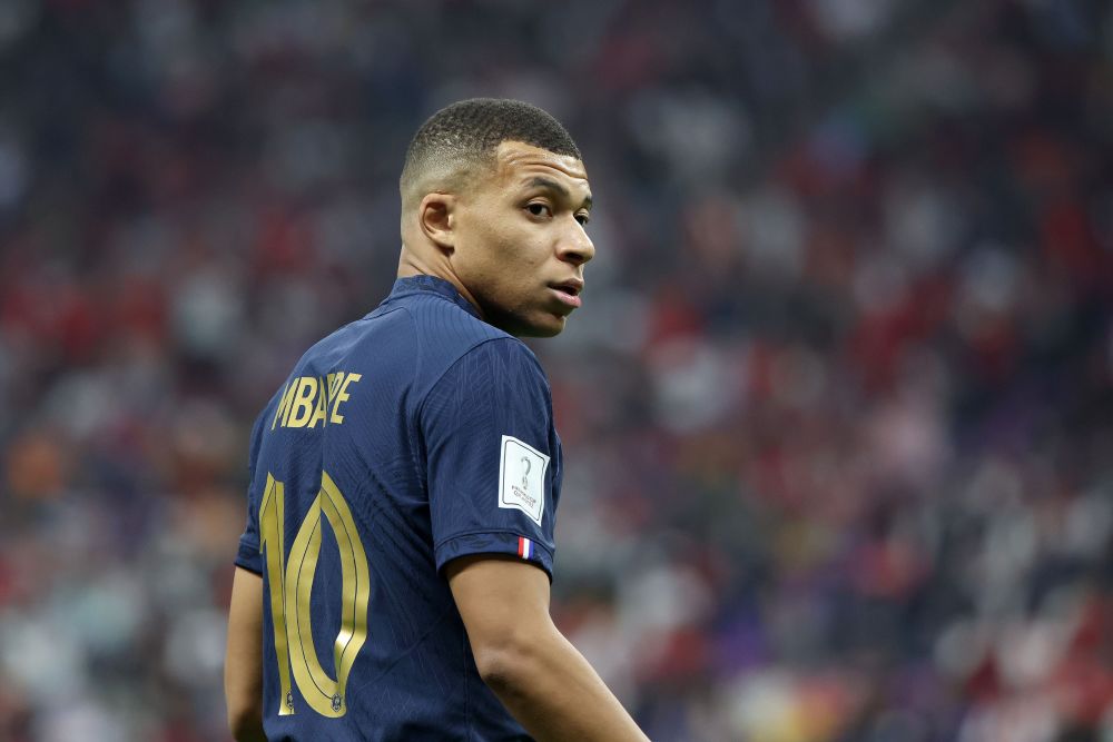 卡萨诺：长远看只有国米和那不勒斯争冠，而米兰会掉链子的（卡萨诺：长期来看争冠将成国米与那不勒斯双雄，米兰或将掉队）