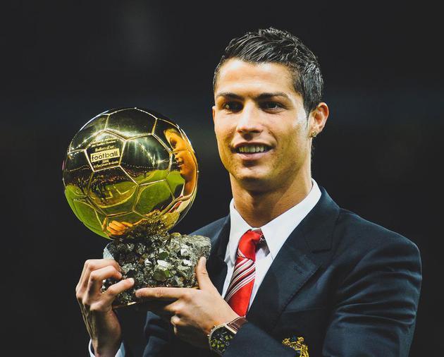 普利希奇平均64分钟进1球，五大联赛进球5+球员中仅次于凯恩（普利希奇每64分钟破门一次，五大联赛5+进球球员中效率仅逊凯恩）