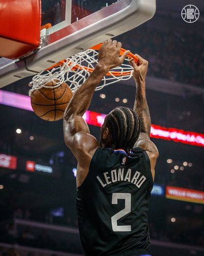 半场战报：西海岸1-0亚泰，陈柏良助攻里切利头球破僵（半场西海岸1-0亚泰：陈柏良助攻里切利头球先拔头筹）