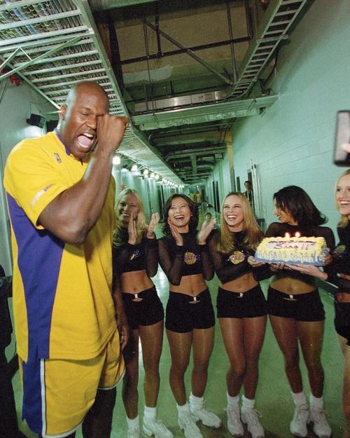 意媒：年薪300万欧的麦肯尼希望涨薪续约，但尤文不愿意接受（意媒：麦肯尼年薪300万欧盼加薪续约，尤文不予接受）