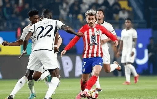 前队友：曾和马拉多纳开车出行，交警把我们拦住只为和他合影