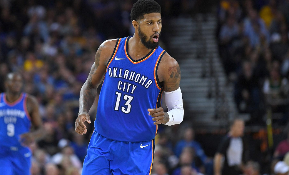 迈阿密夺冠之夜，梅西好兄弟被冷落：决赛无缘出场！赛后委屈落泪（迈阿密加冕之夜，梅西挚友无缘登场：决赛遭冷落，赛后黯然落泪）