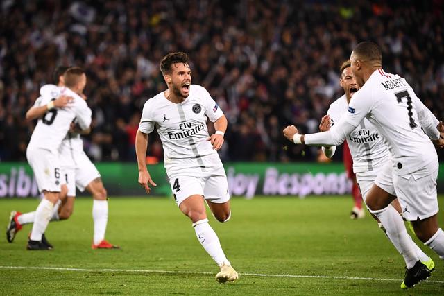 特德斯科：德布劳内能发现其他人发现不了的空当，并传出好球（特德斯科：德布劳内能洞察他人看不见的空档，送出精妙传球）